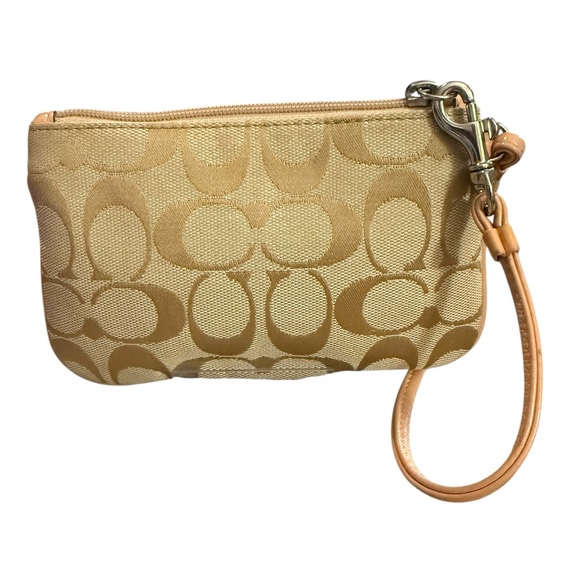 Coach Signature Canvas Wristlet with hangtag - Picture 2 of 5